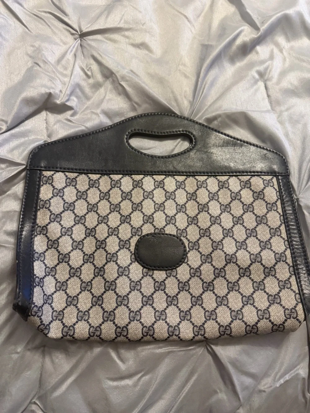 Gucci Beige and Black GG Canvas Tote - Picture 3 of 12